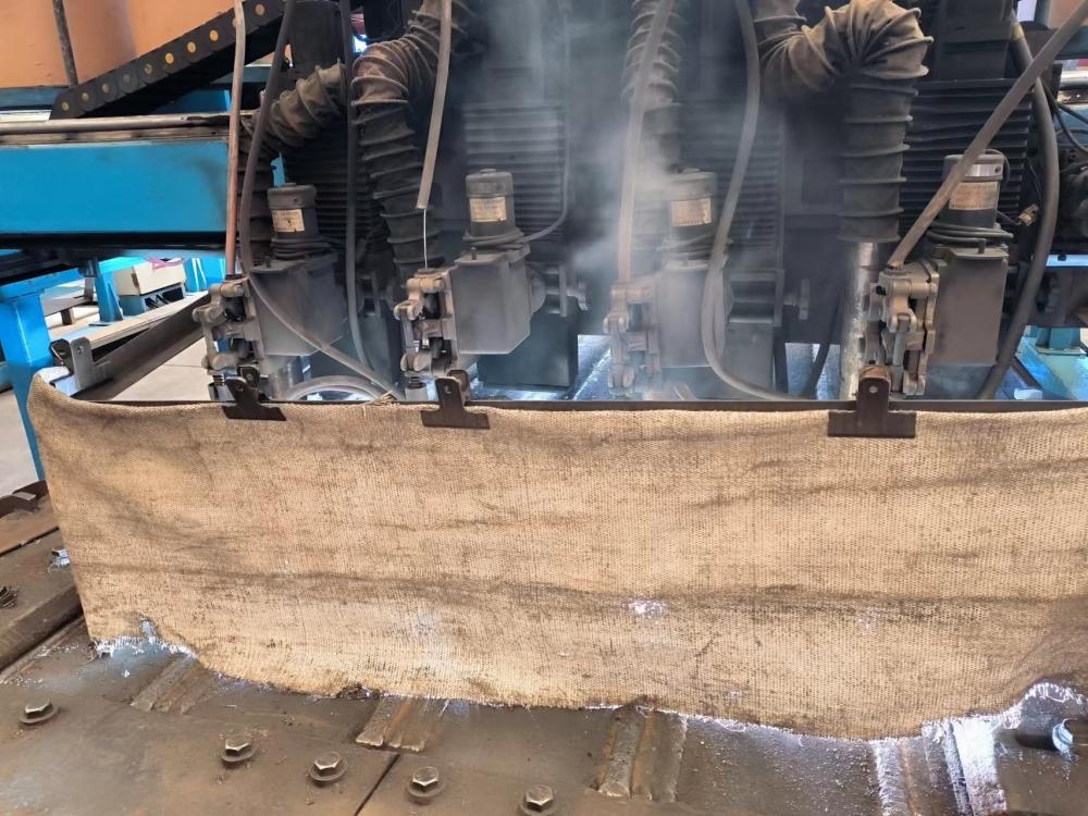 新疆堆焊耐磨板4+4 5+3 6+6 8+6