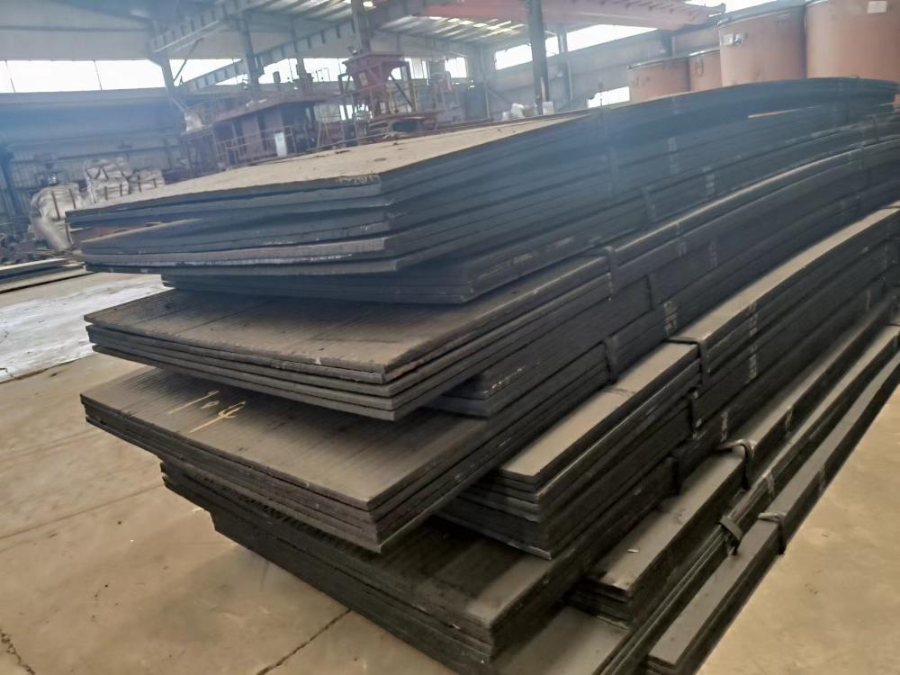 新疆堆焊高铬复合板