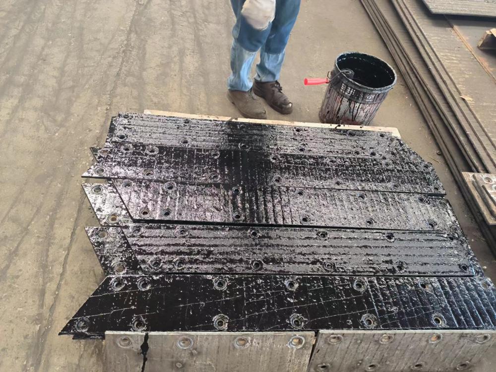 新疆高铬合金耐磨衬板