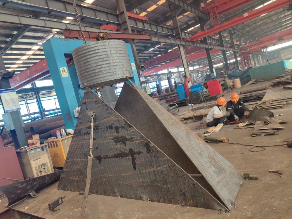 新疆方变圆耐磨钢板 高铬方接圆