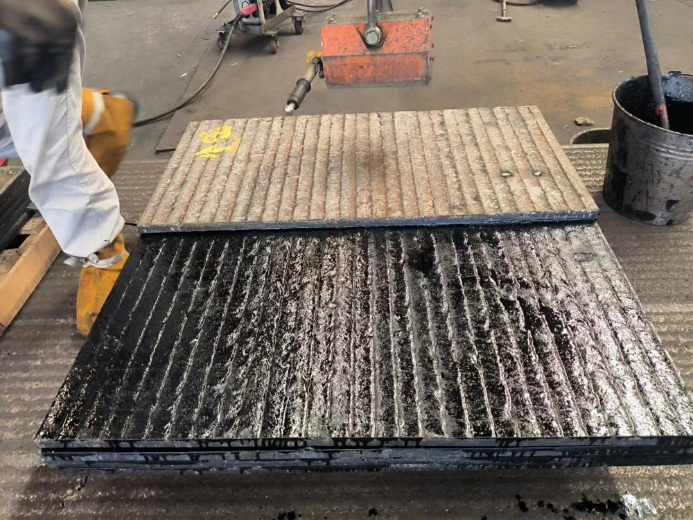 新疆CR7C3耐磨板 双金属复合耐磨板